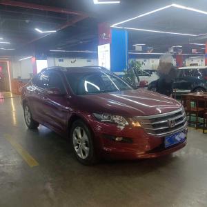 Honda Crosstour 2013 Седан