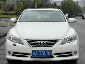 Toyota Reiz 2012 Седан