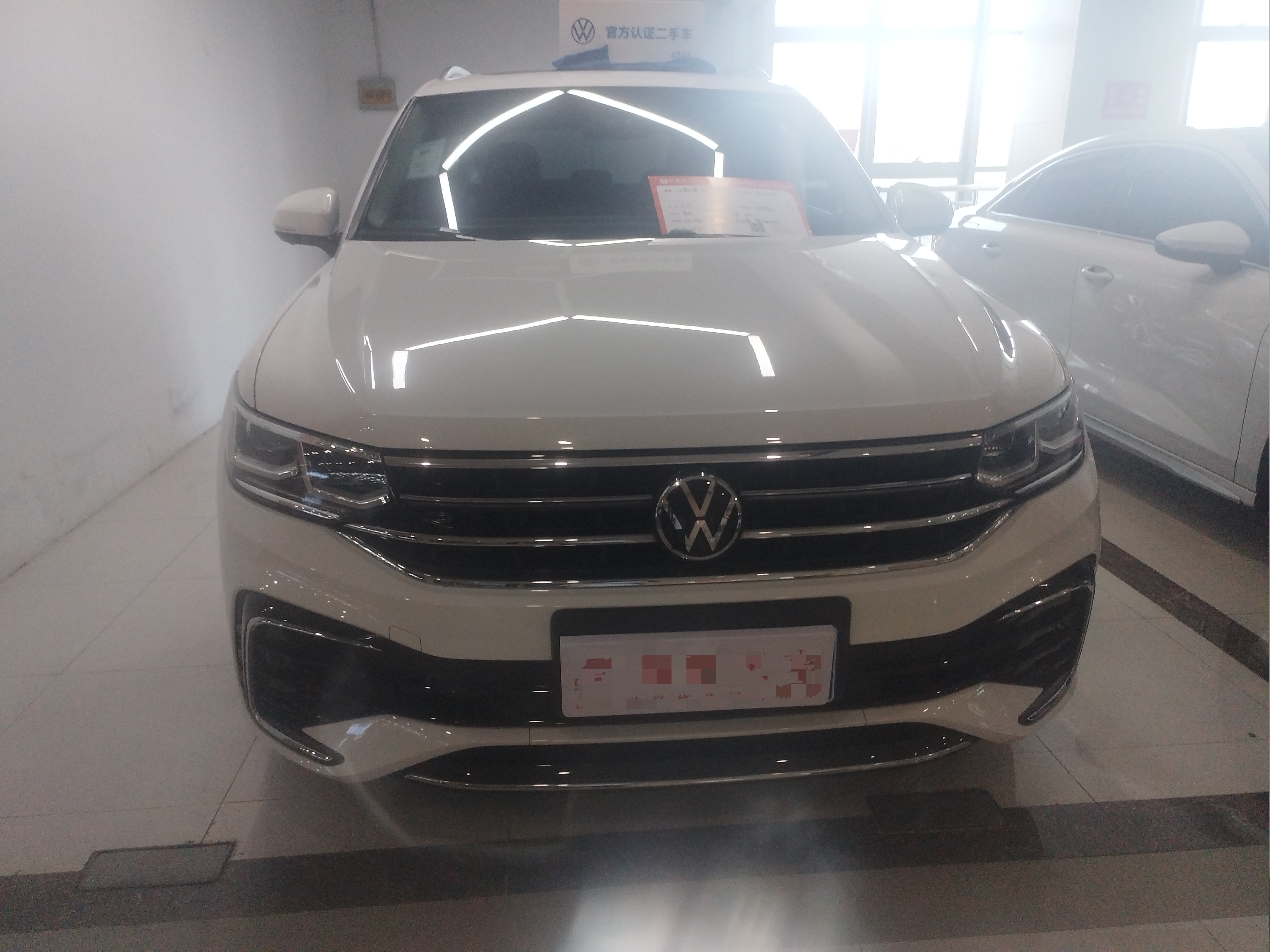 Volkswagen Tiguan L 2022 Petrol