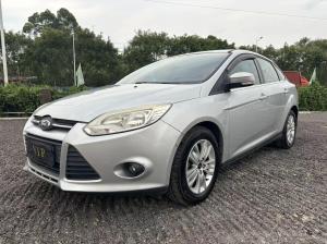 Ford Focus 2013 Седан
