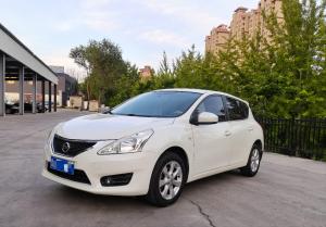 Nissan Tiida 2013 Седан