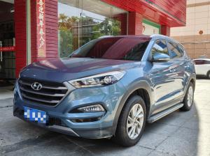 Hyundai Tucson 2015 Внедорожник