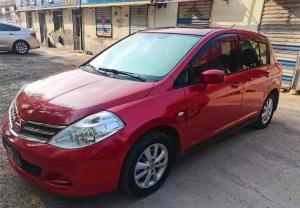 Nissan Tiida 2011 Седан