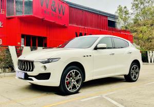Maserati Levante 2017 Внедорожник