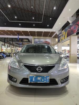 Nissan Tiida 2014 Седан