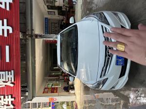 Hyundai Reina 2015 Седан