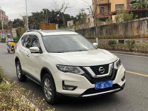 Nissan X-Trail 2017 Внедорожник