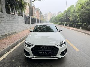 Audi A4L 2022 Седан