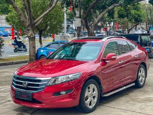 Honda Crosstour 2013 Седан