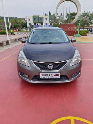 Nissan Tiida 2011 Седан