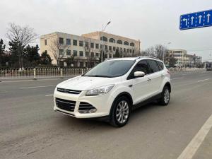 Ford Kuga 2015 Внедорожник