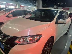 Nissan Tiida 2018 Седан