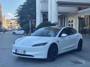 Tesla Model 3 2024 Седан