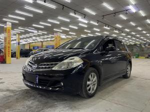 Nissan Tiida 2010 Седан