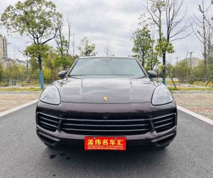 Porsche Cayenne 2018 Бензин