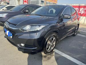Honda Vezel 2015 Бензин
