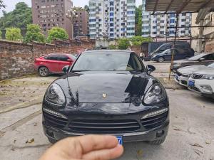 Porsche Cayenne 2012 Бензин