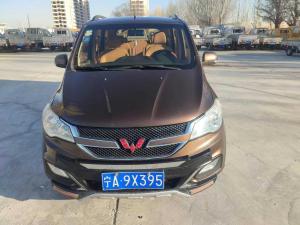 Wuling Hongguang 2016 Бензин