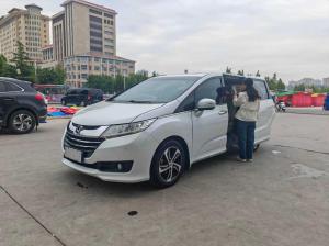Honda Odyssey 2016 Бензин