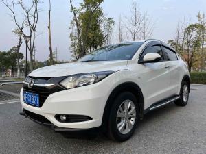 Honda Vezel 2016 Бензин