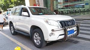 Toyota Prado 2016 Бензин