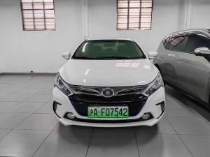 BYD Qin EV 2016 Подключаемый гибрид