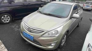 Hyundai Reina 2014 Бензин