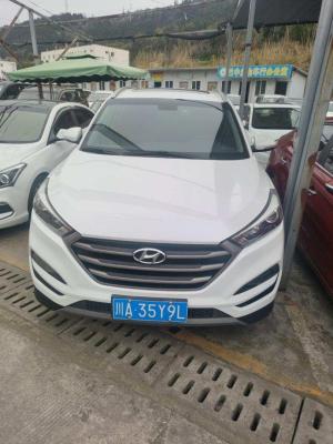 Hyundai Tucson 2017 Бензин