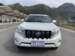 Toyota Prado 2016 Бензин