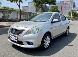Nissan Sunny 2013 Бензин