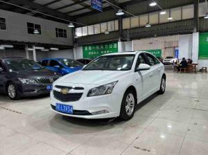 Chevrolet Cruze 2015 Бензин