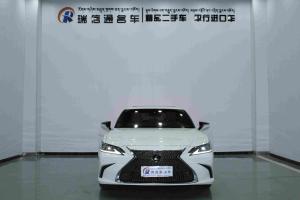 Lexus ES 2021 Бензин