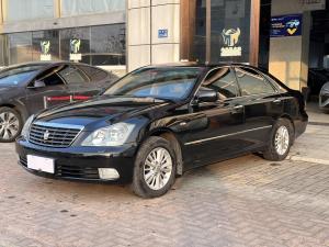 Toyota Crown 2008 Бензин