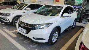 Honda Vezel 2016 Бензин