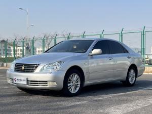 Toyota Crown 2006 Бензин