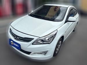 Hyundai Reina 2014 Бензин