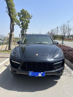 Porsche Cayenne 2012 Бензин
