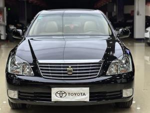 Toyota Crown 2007 Бензин