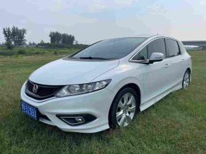 Honda Jade 2016 Бензин