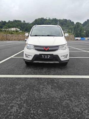 Wuling Hongguang 2014 Бензин