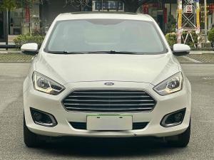 Ford Escort 2016 Бензин