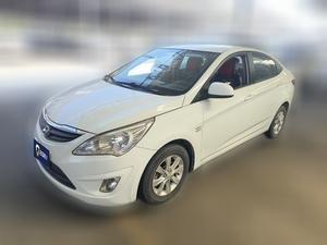 Hyundai Reina 2013 Бензин