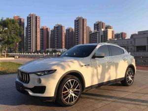 Maserati Levante 2017 Бензин