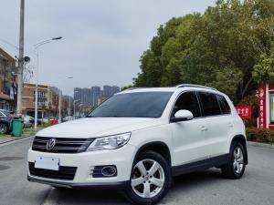 Volkswagen Tiguan 2012 Бензин