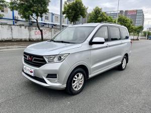 Wuling Hongguang 2018 Бензин