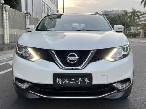 Nissan Qashqai 2017 Бензин