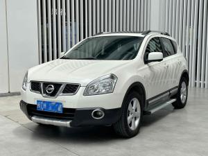 Nissan Qashqai 2015 Бензин