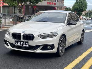 BMW 1 Series 2018 Бензин