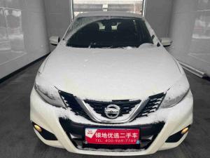 Nissan Tiida 2017 Бензин