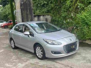 Peugeot 308 2013 Бензин